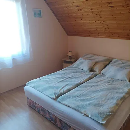 In 19086 Apartment